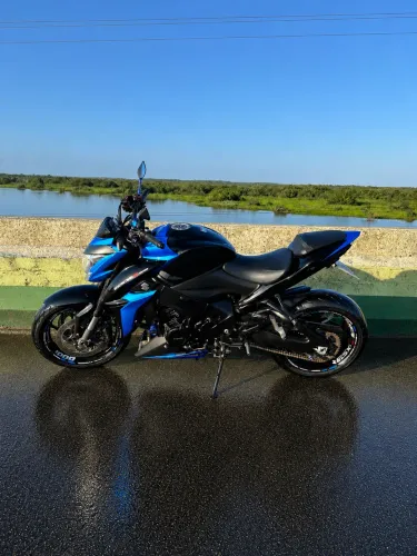 Vendo GSX S1000 ,extra .