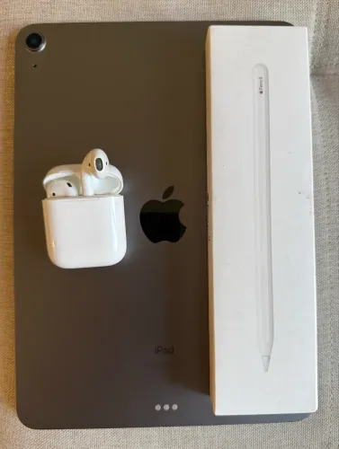 iPad Air 4ª Geração 64GB Wi-Fi + Apple Pencil 2ª Geração + AirPods 2ª Geração
