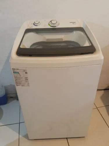 Vendo uma máquina de lavar roupa Consul 11 kg bem conservada sem ferrugem