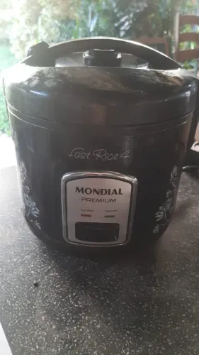 Panela elétrica de arroz e legumes Mondial