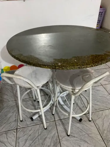 Mesa de mármore 