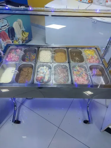 Expositor de Docinhos de inox + cubas com a tampa de acrílico
