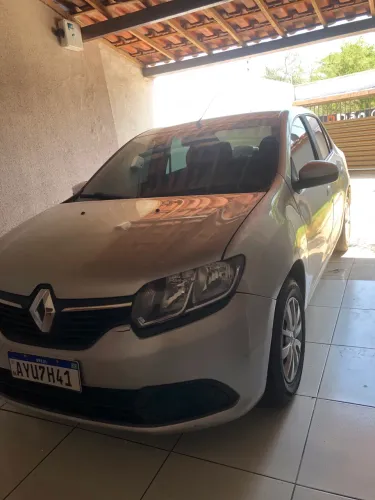 Renault Logan Expression Hi-flex 1.6 8V 4P 2015