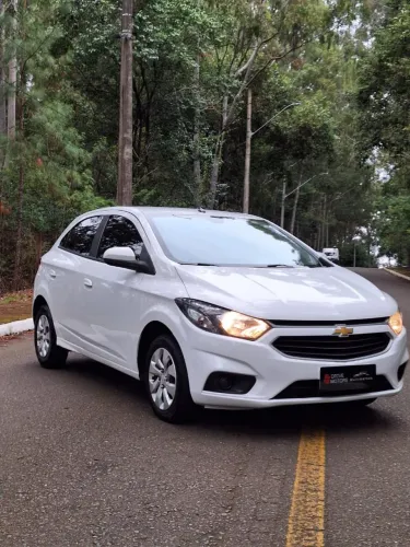 Chevrolet Onix Hatch LT 1.0 8V Flex Mec. 4P 2017