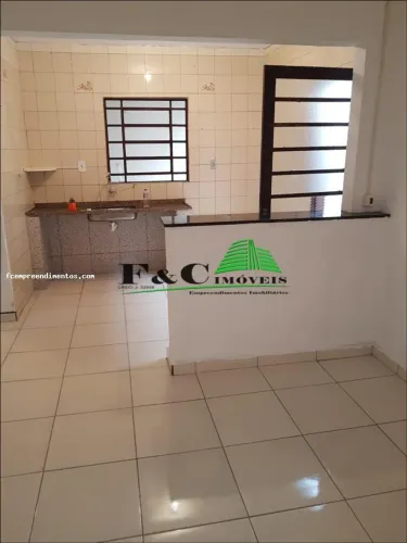 Casa para Venda em Avaré, Avaré I, 2 dormitórios, 1 banheiro, 2 vagas