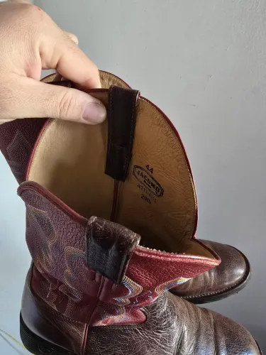 Bota Taxana Jácomo