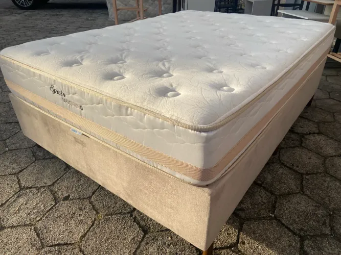 Box casal semi nova