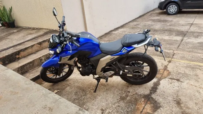YAMAHA/FZ25 FAZER