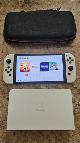 Nintendo Switch Oled + Jogo + Película + Case