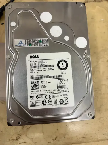 HD SAS Toshiba 4TB 3,5" 7200 RPM Enterprise Dell 012GYY (MG03SCA400) - Não Testado