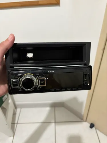 Rádio e moldura