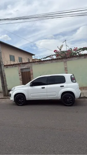 Fiat Uno Attractive 1.0 EVO Fire Flex 8V 5P 2021