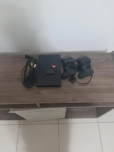 Playstation 2 dois controles pen drive mais de 100 jogos e todos os fios