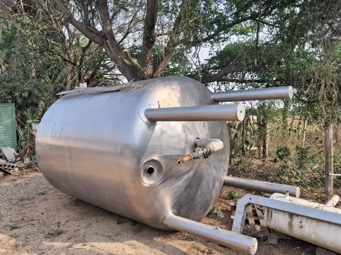 TANQUE MISTURADOR EM AÇO INOX
