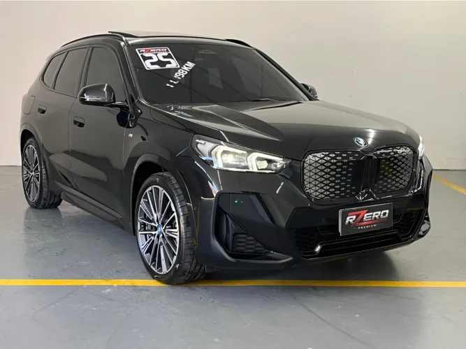 BMW IX1 Xdrive 30 M Sport (elétrico) 2025