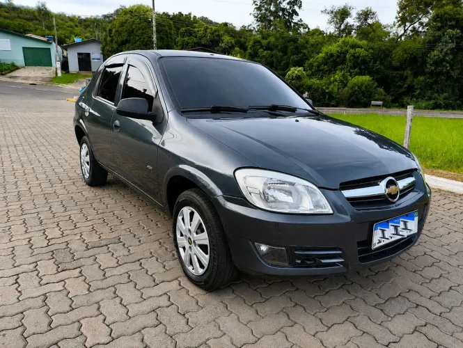 Nissan Versa SV 1.6 16V Flex Fuel 4P Mec. 2014