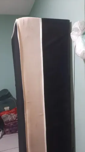 Vendo cama de solteiro espuma alta,semi nova 250$ (não faço entrega 