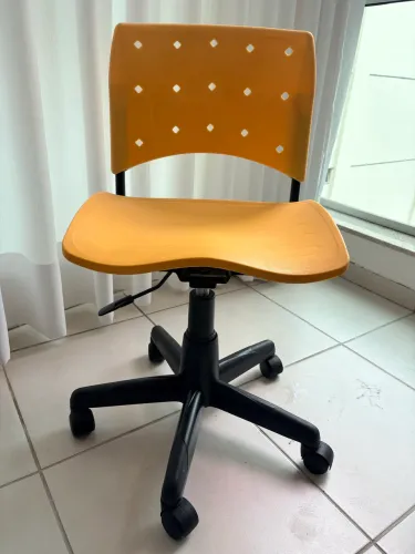 Cadeira Giratória Secretária