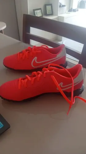 Chuteira Nike nova
