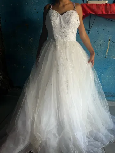 Vestido de 15 anos e de noiva