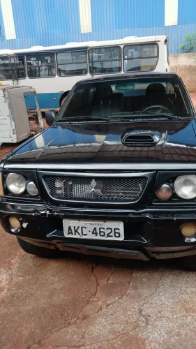 Mitsubishi L200 GLS 2.5 4X4 CD Diesel 2002