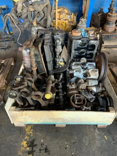 PEÇAS DO MOTOR JCB 