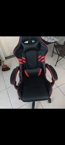 Vendo cadeira gamer nova