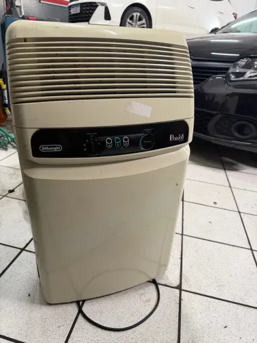 Ar condicionado portátil Delonghi F14 10000btus