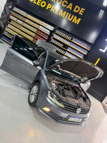 Volkswagen Jetta Comfortline 1.4 TSI 16V 4P Aut. 2017