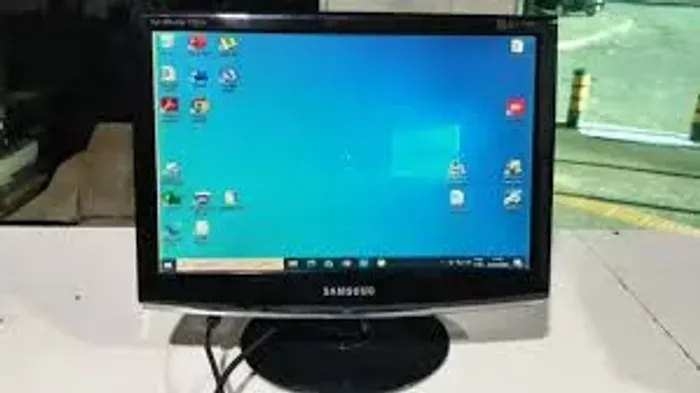 Monitor Samsung 15" syncmaster 632nw Plus
