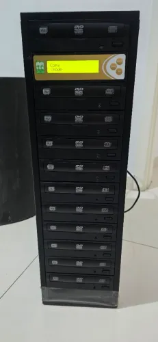 Copiadora de CD/DVD LSK MEDIA, com 10 gavetas em perfeito funcionamemto