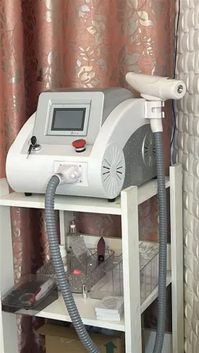 Máquina de remoção de tatuagem a Laser ND Yag