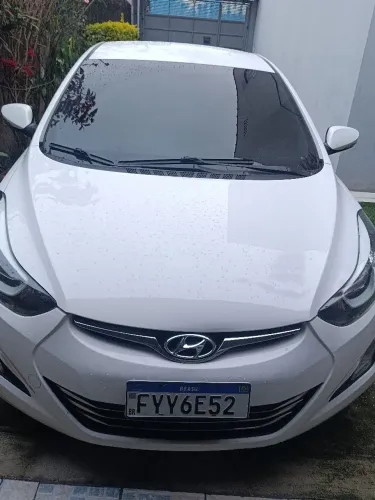 Hyundai Elantra GLS 2.0 16V Flex Aut. 2016