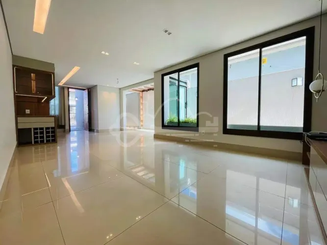 Casa geminada para aluguel, 3 quartos, 2 suítes, 2 vagas, Planalto - Belo Horizonte/MG