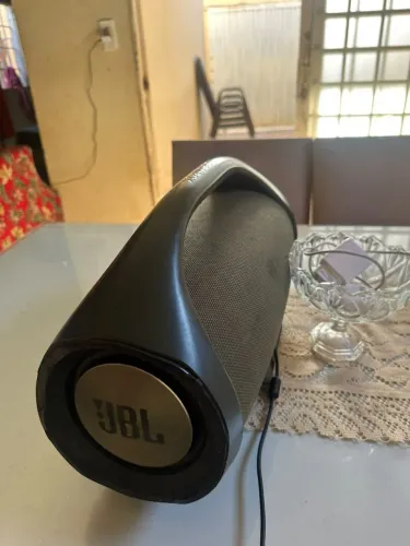 Vendo caixa JBL
