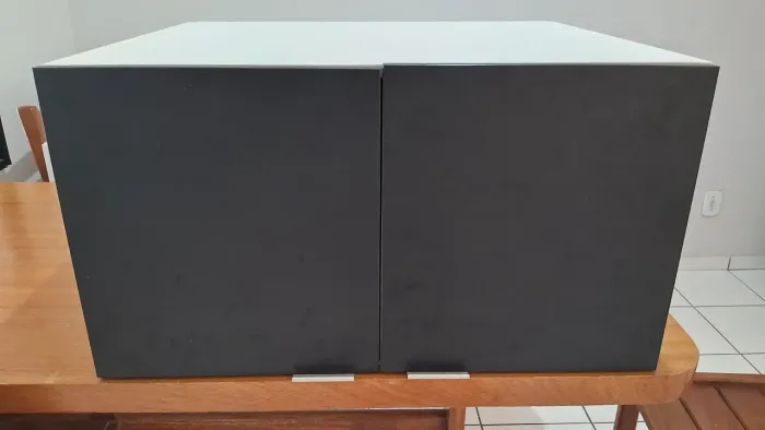 Armário e suporte de microondas