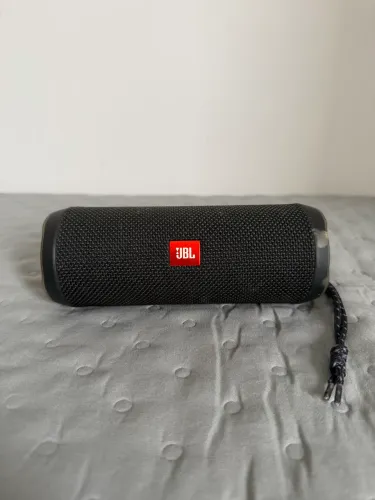 Caixa de som JBL Flip 4
