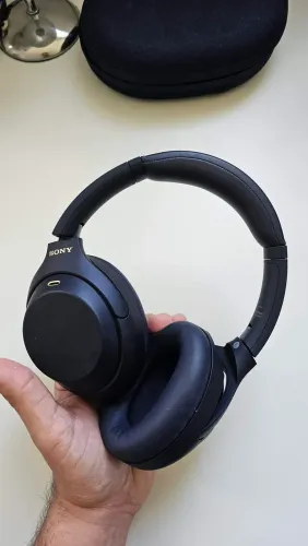Sony Wh-1000XM4