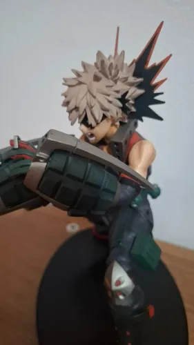 Kit Funko Pop e Estátua Bakugo Katsuki - Boku no Hero Academia 