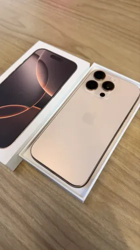 iphone 16 Pro seminovo impecável! 