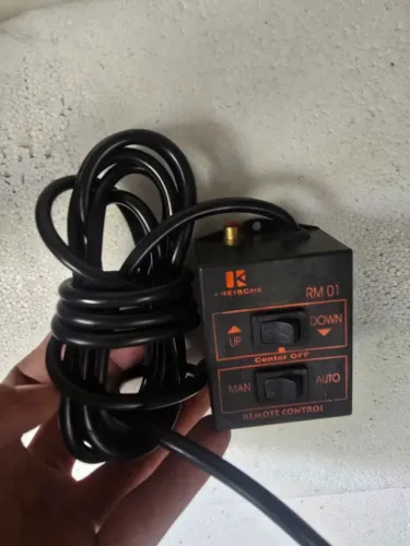 Controle Automático para tela de projeção, subida e descida automático