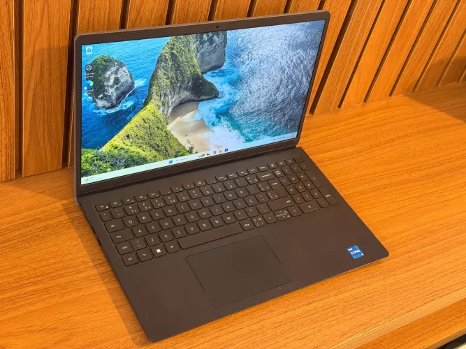 Notebook Dell Vostro 3510 i5 11th 16GB RAM 256SSD NVME