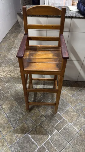 Cadeirão de bebê