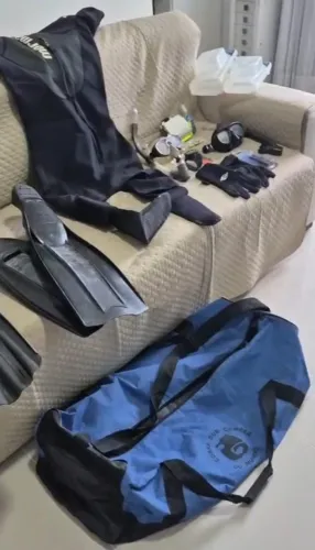 EQUIPAMENTOS DE MERGULHO ? CONJUNTO COMPLETO