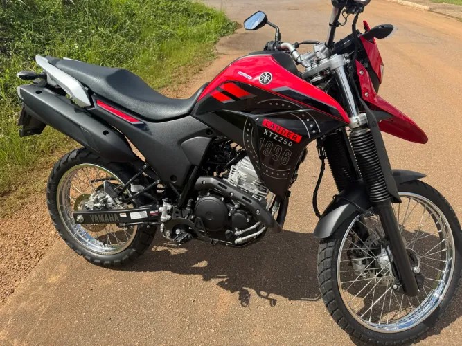XTZ LANDER 250