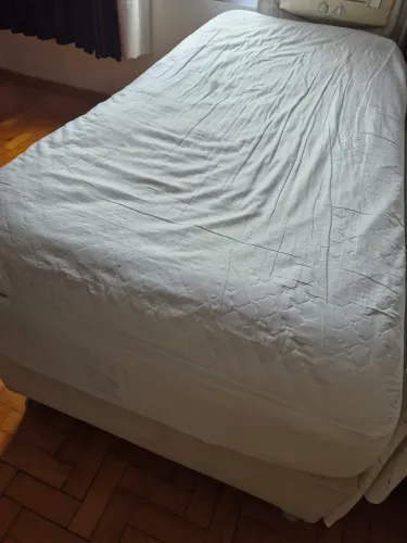 Colchão solteirão com cama box e auxiliar