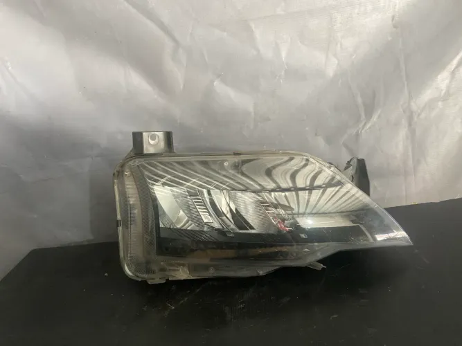 Farol inferior  Renault kardian lado direito original 