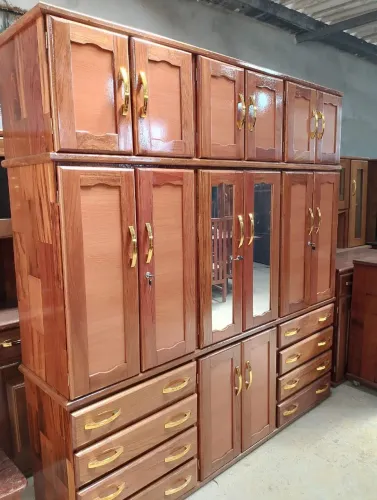 Guarda roupa de casal 6 portas novo espelhado