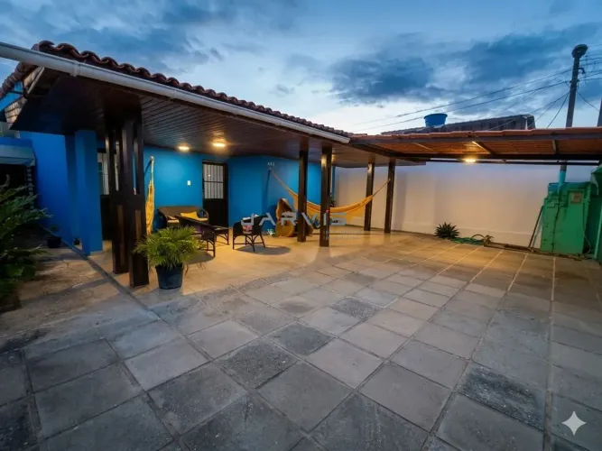 Casa 4 quartos na Pitanguinha/Farol - R$ 700.000,00