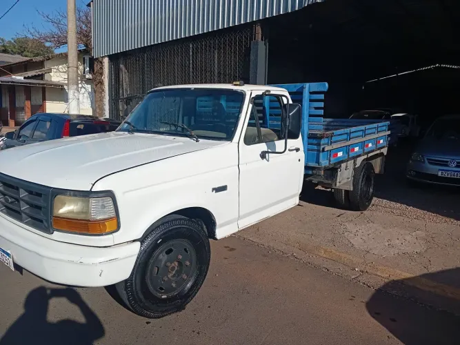 Ford F-4000 3.9 Turbo Intercooler Diesel 2P Manual 1997